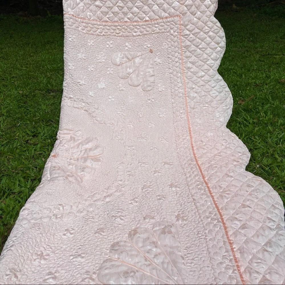 Vintage Quilt Blanket Matelasse Peach